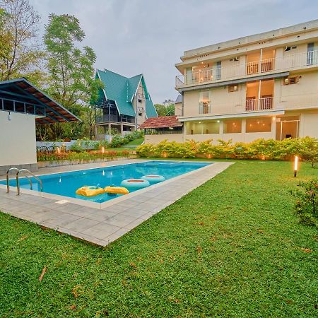 Glen Castle Vagamon Pool Resort By Voye Homes Eksteriør billede
