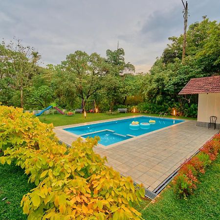 Glen Castle Vagamon Pool Resort By Voye Homes Eksteriør billede