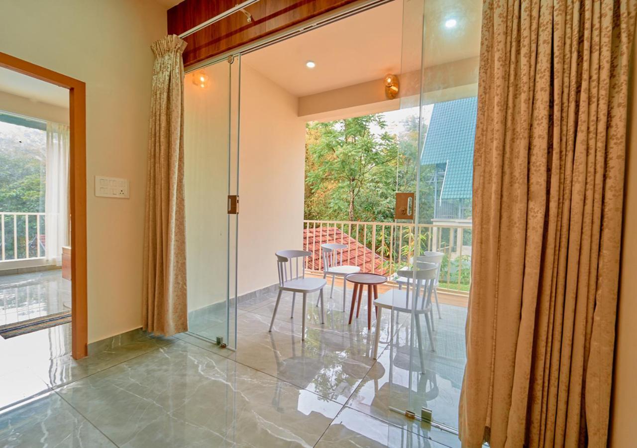 Glen Castle Vagamon Pool Resort By Voye Homes Eksteriør billede