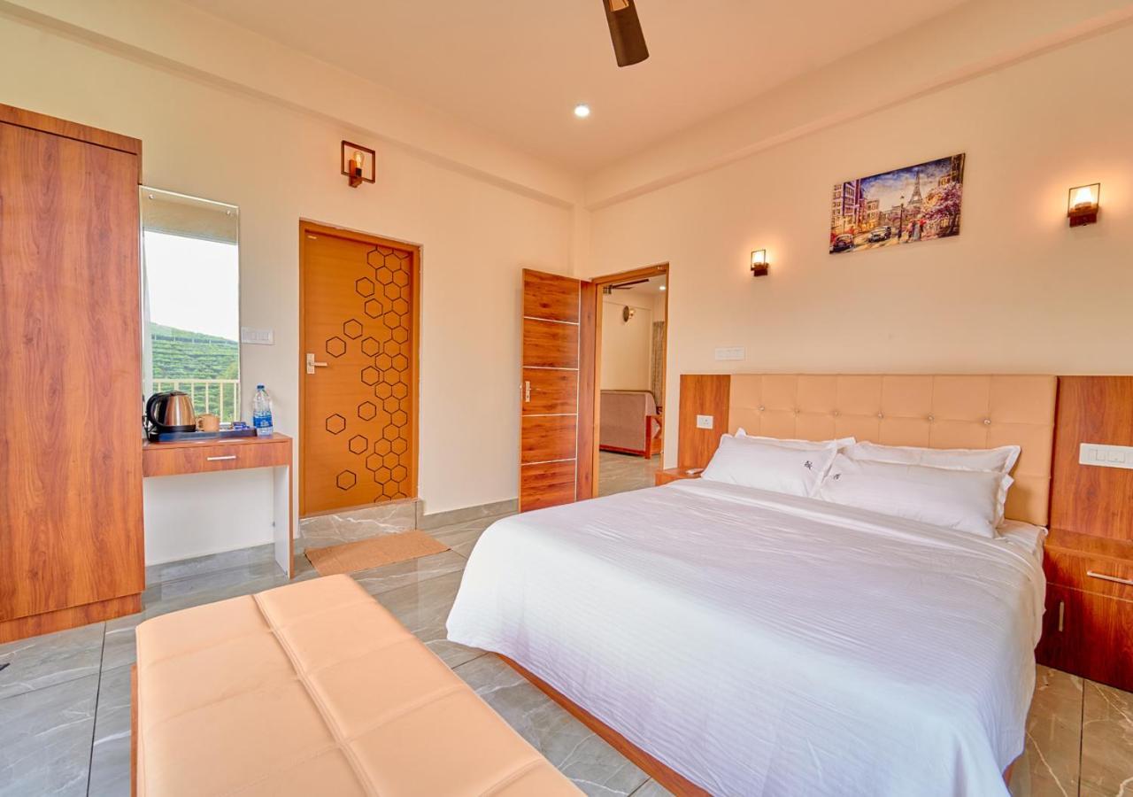 Glen Castle Vagamon Pool Resort By Voye Homes Eksteriør billede
