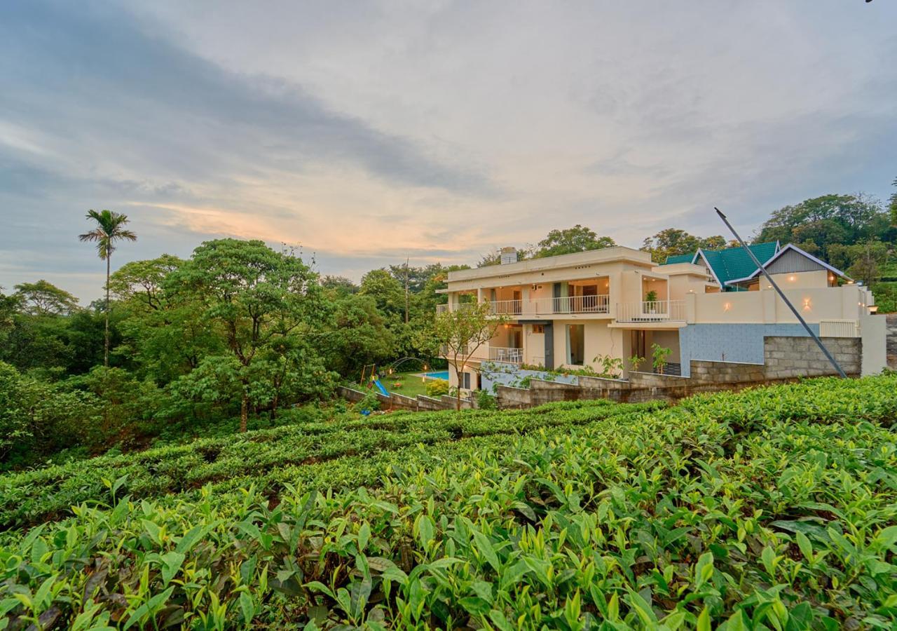 Glen Castle Vagamon Pool Resort By Voye Homes Eksteriør billede