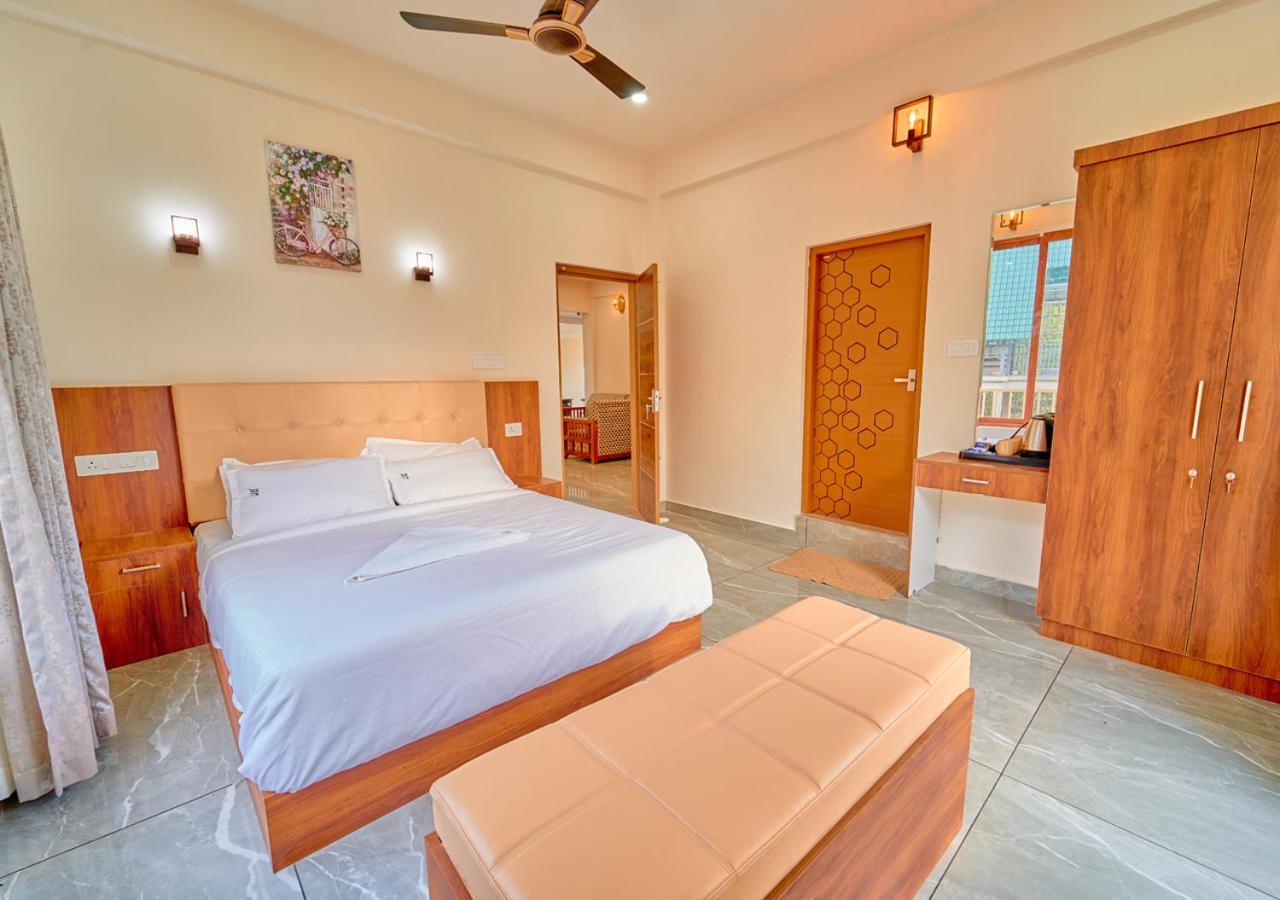 Glen Castle Vagamon Pool Resort By Voye Homes Eksteriør billede
